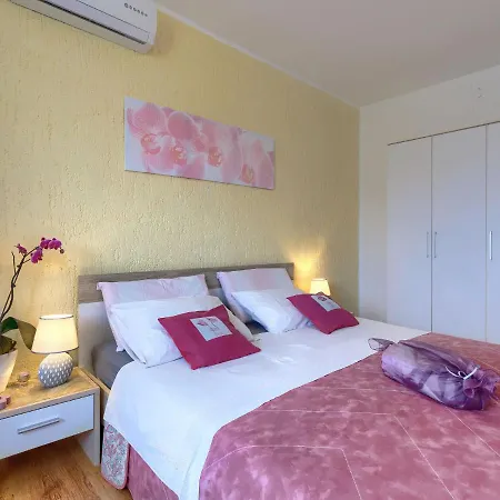Apartment Lili-1 By Interhome