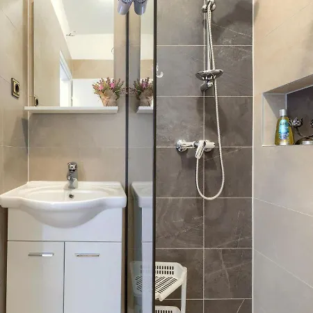 Apartment Lili-1 By Interhome